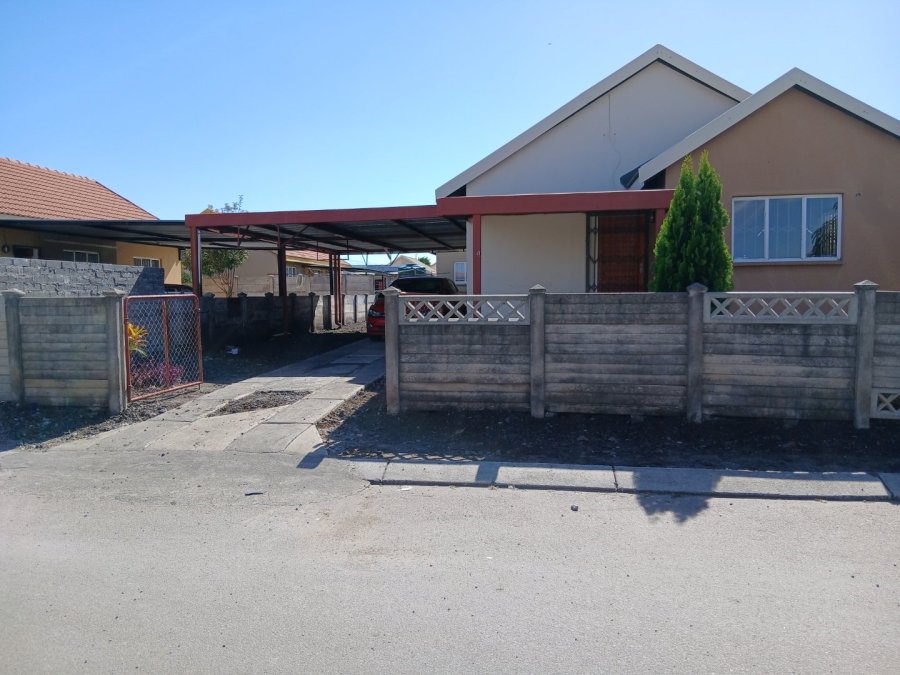 To Let 4 Bedroom Property for Rent in Freedom Park A North West